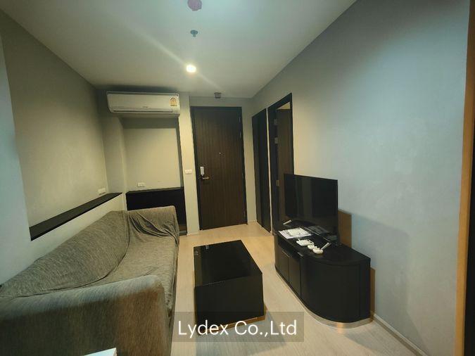 รูป ปล่อยเช่าคอนโด ริทึ่ม สุขุมวิท 44/1 ชั้น 29 1 ห้องนอน 1 ห้องน้ำ, โซนครัว, ห้องนั่งเล่น และระเบียง - รูปที่ 7/24