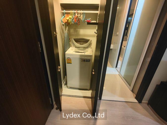 รูป ปล่อยเช่าคอนโด ริทึ่ม สุขุมวิท 44/1 ชั้น 29 1 ห้องนอน 1 ห้องน้ำ, โซนครัว, ห้องนั่งเล่น และระเบียง - รูปที่ 2/24