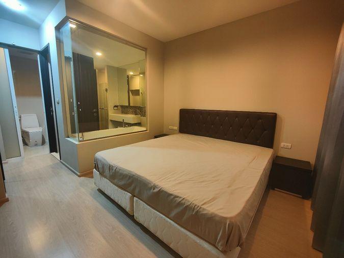 รูป ปล่อยเช่าคอนโด ริทึ่ม สุขุมวิท 44/1 ชั้น 29 1 ห้องนอน 1 ห้องน้ำ, โซนครัว, ห้องนั่งเล่น และระเบียง - รูปที่ 9/24