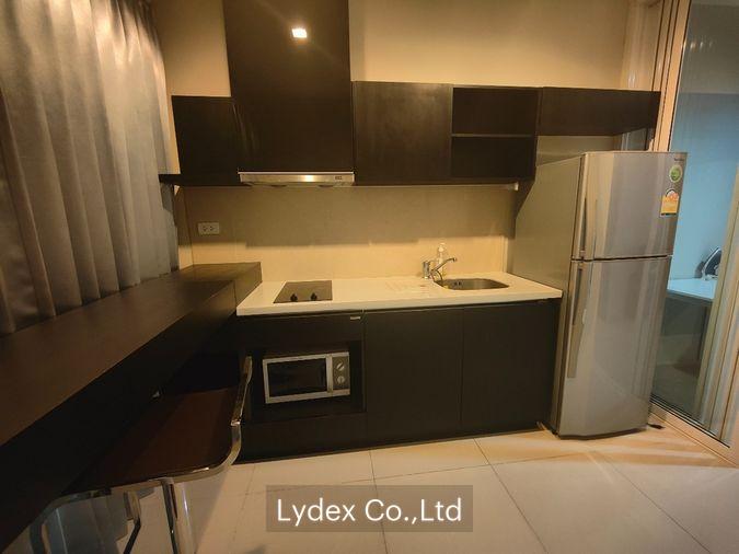 รูป ปล่อยเช่าคอนโด ริทึ่ม สุขุมวิท 44/1 ชั้น 29 1 ห้องนอน 1 ห้องน้ำ, โซนครัว, ห้องนั่งเล่น และระเบียง - รูปที่ 5/24