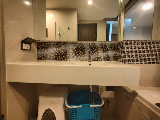 รูป ปล่อยเช่าคอนโด ริทึ่ม สุขุมวิท 44/1 ชั้น 29 1 ห้องนอน 1 ห้องน้ำ, โซนครัว, ห้องนั่งเล่น และระเบียง - รูปที่ 14/24