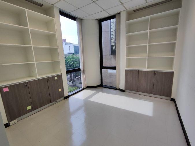 picture Office space for rent S.P Building / IBM Building Sanam Pao, Ari, BTS - 3/7