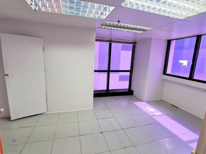 picture Phayathai Plaza office size 120 sq m, near bts Phayathai and airport link Ratchathewi - 6/6