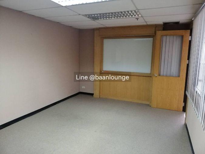 picture office for sale Phayathai Plaza bts Phayathai airport link Ratchathewi - 7/11