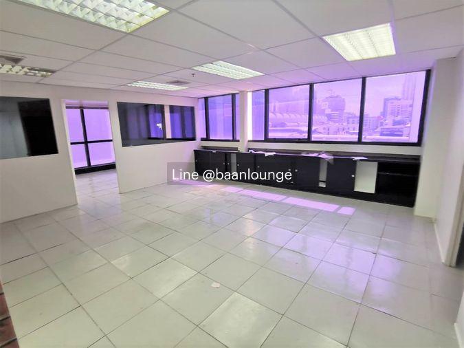 picture Phayathai Plaza office size 120 sq m, near bts Phayathai and airport link Ratchathewi - 1/6