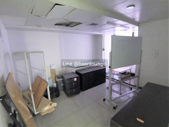 picture Phayathai Plaza office size 120 sq m, near bts Phayathai and airport link Ratchathewi - 5/6