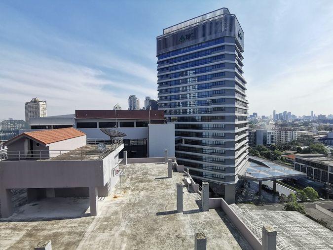 picture Office for rent 42 Tower  Size  210 sqm. - 10/10