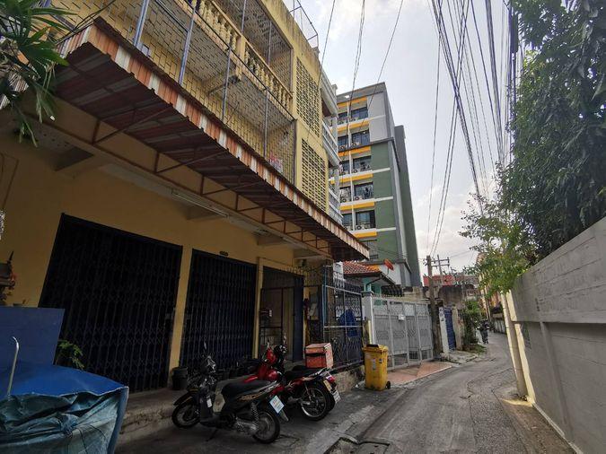 picture For Sale commercial buildings, apartments, Soi Wanglang 6, Siriraj, Prannok - 12/13