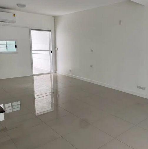 รูป ขายทาวน์เฮ้าส์  ทาวน์อเวนิว ศรีนครินทร์ Town Avenue Srinagarindra - รูปที่ 3/16