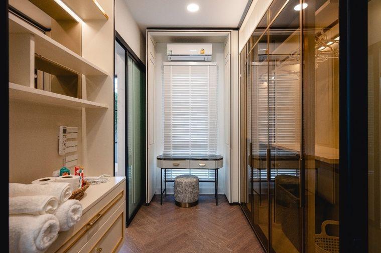 picture Nantawan Rama 9 - New Krungthepkreetha    2 floors    size 106.5 square wah     - 34/44