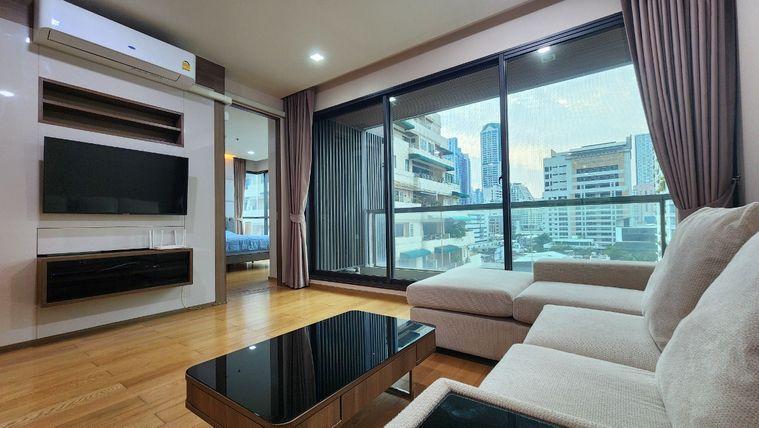 รูป The Address Sathorn 12 | ให้เช่าห้อง 2 นอน ตกแต่งแบบน่าอยู่ เปลี่ยนแอร์ใหม่ ห้องกว้าง ทำเลสะดวกสบาย - รูปที่ 2/12