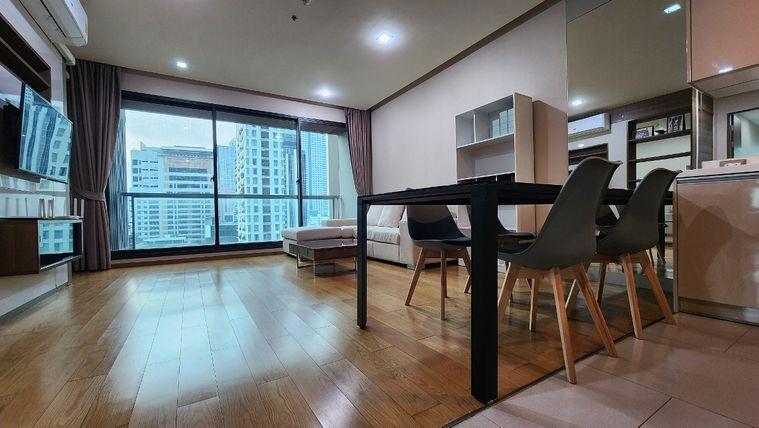 รูป The Address Sathorn 12 | ให้เช่าห้อง 2 นอน ตกแต่งแบบน่าอยู่ เปลี่ยนแอร์ใหม่ ห้องกว้าง ทำเลสะดวกสบาย - รูปที่ 3/12