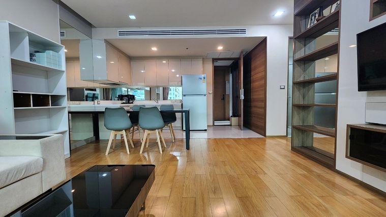 รูป The Address Sathorn 12 | ให้เช่าห้อง 2 นอน ตกแต่งแบบน่าอยู่ เปลี่ยนแอร์ใหม่ ห้องกว้าง ทำเลสะดวกสบาย - รูปที่ 7/12