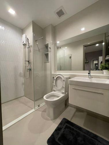 รูป  Rds-3310 ให้เช่าคอนโด  Life Asoke Hype  นัดชมห้อง 👉line : @propertyfinder  - รูปที่ 11/12