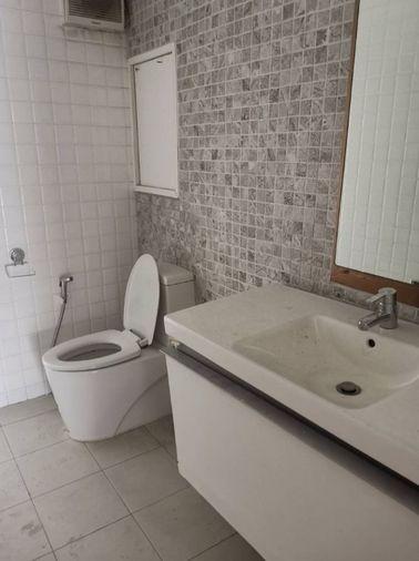 picture  retail space for rent in sathorn Soi Sukhumvit 49    5th floor - 10/10