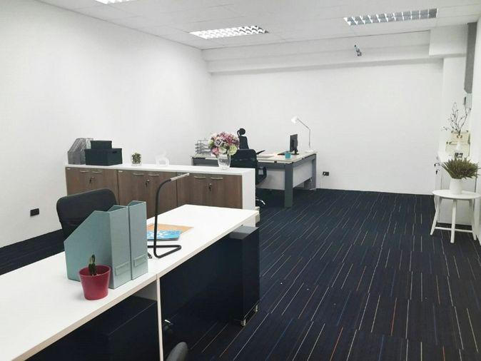 รูป Call : 084-330-9497 ให้เช่า พื้นที่สำนักงาน ภายในเมืองทองธานี ใกล้ทางด่วนแจ้งวัฒนะ พื้นที่เริ่มต้น 25-200 ตร.ม ราคาเริ่มต้น 250 บาท ต่อตารางเมตร - รูปที่ 2/8