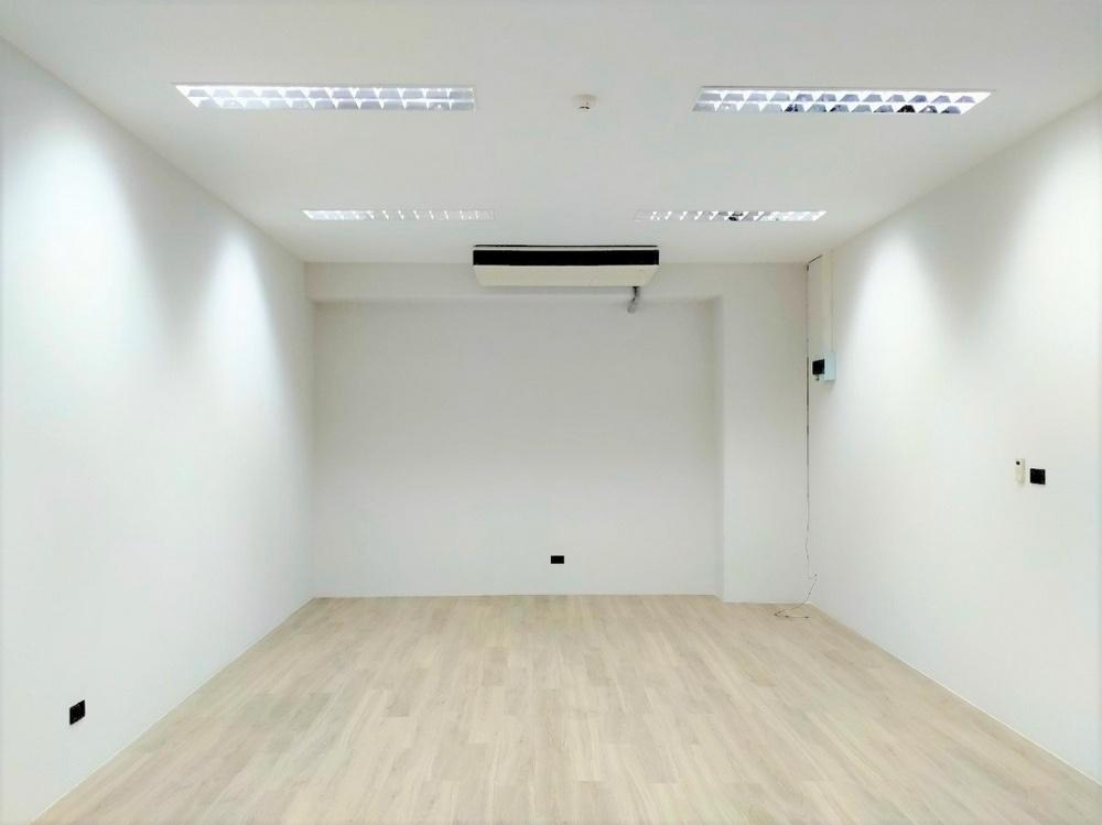 รูป Call : 095-768-8728 ออฟฟิศให้เช่า สำนักงานให้เช่า ราคาถูก ขนาดเล็ก-ใหญ่ 12-300 ตารางเมตร ภายในเมืองทองธานี ใกล้จุดขึ้น-ลงทางด่วน เพียง 3 นาที - รูปที่ 9/11