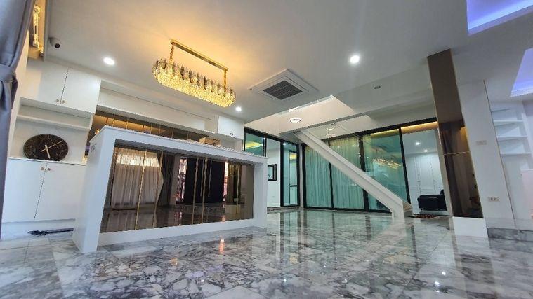 picture (Available 1 Jan25 ) House for rent in Lat Phrao, Village, Ruam Chok Subdistrict Chok Chai 4 - 12/44