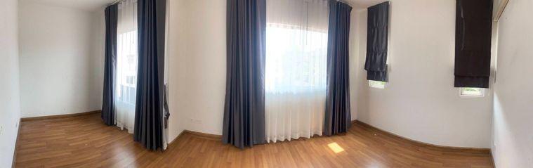 picture Townhouse for sale renovated ready move in only2m. Please add line paolin1 - 3/7