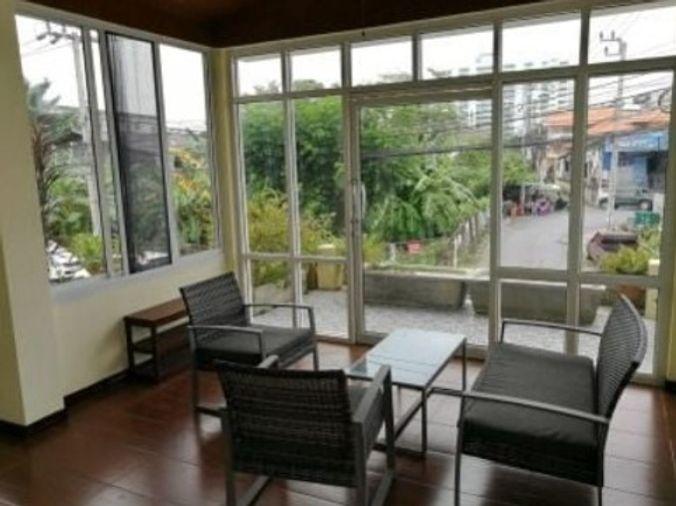 picture House  Soi Wat In Banjong, Rama 3 Road, Soi 6. - 6/10