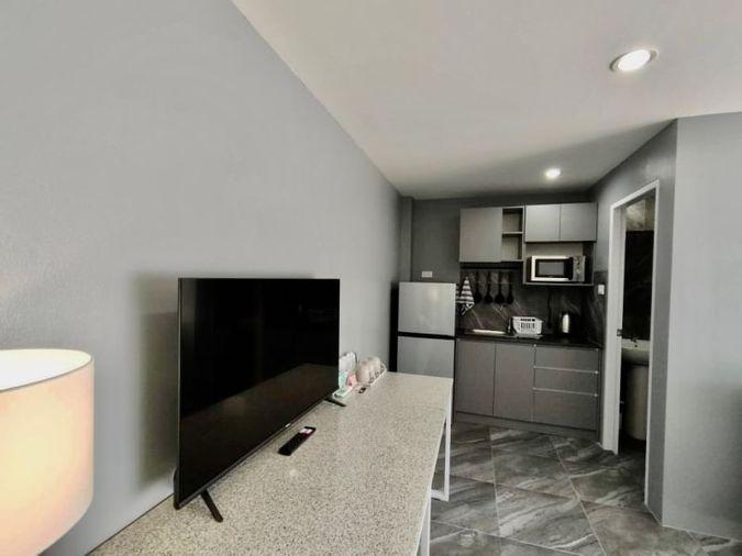 picture Apartment for sale, Sattahip, Acheer Beach, Bang Saray, great location, Chonburi. - 4/7