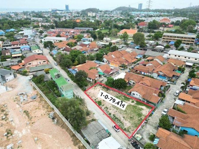 picture Land for sale, Soi Wat Wang Hin, Surasak, Sriracha, near Robinson Sriracha, Chonburi. - 2/7