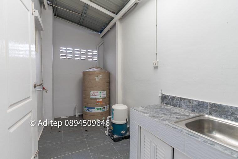 รูป ขายทาวน์เฮ้าส์ หมู่บ้านโนโววิลล์ วงแหวน-บางใหญ่ ขนาด 2 ชั้น 21 ตรว. 3 ห้องนอน 2 ห้องน้ำ บ้านรีโนเวทใหม่ พร้อมอยู่ ใกล้ทั้งถนน 345 และถนนกาญจนาภิเษก - รูปที่ 13/29