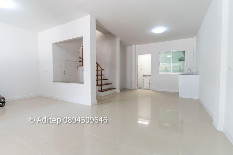 รูป ขายทาวน์เฮ้าส์ หมู่บ้านโนโววิลล์ วงแหวน-บางใหญ่ ขนาด 2 ชั้น 21 ตรว. 3 ห้องนอน 2 ห้องน้ำ บ้านรีโนเวทใหม่ พร้อมอยู่ ใกล้ทั้งถนน 345 และถนนกาญจนาภิเษก - รูปที่ 8/29