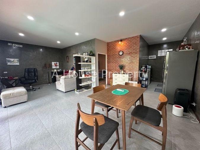 รูป ขายบ้านพัทยา ห้วยใหญ่ บางละมุง ทำเลดี ใกล้เมืองพัทยา พร้อมสระว่ายน้ำ ชลบุรี - รูปที่ 8/17