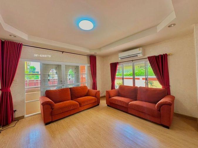 รูป บ้านเดี่ยวมือสองศรีราชา หมู่บ้านมณีรินทร์เพลส 1 ตกแต่งพร้อมอยู่ ชลบุรี - รูปที่ 3/15