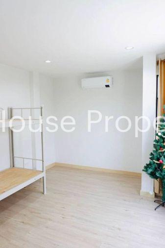 รูป บ้านแฝด บางแสน อรินสิริ ไพรเวซี่ ใกล้ตลาดปาร์คอิน ชลบุรี - รูปที่ 8/12