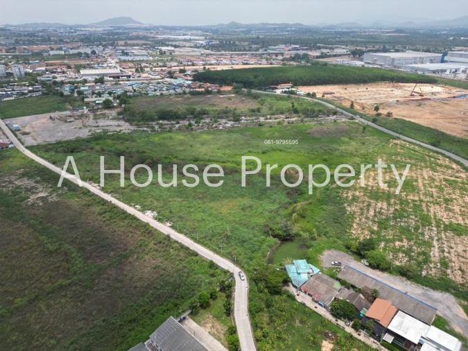 picture Land in Sriracha, Bowin, purple striped area. purple striped space Next to Sarathan Road, Chonburi - 5/8