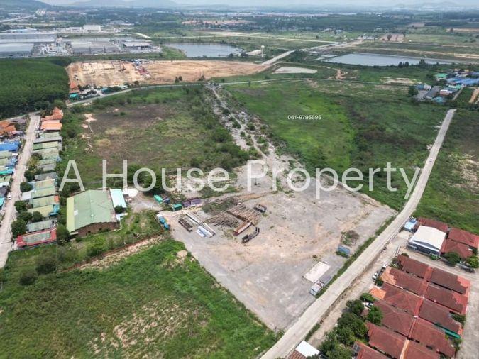 picture Land in Sriracha, Bowin, purple striped area. purple striped space Next to Sarathan Road, Chonburi - 4/8