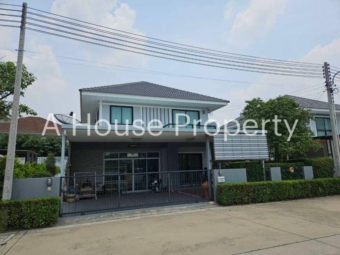 picture Second-hand house in Sriracha Maneerin Privacy Village, Chakkho, near J Park, Chonburi - 1/9