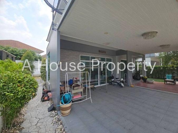 picture Second-hand house in Sriracha Maneerin Privacy Village, Chakkho, near J Park, Chonburi - 3/9