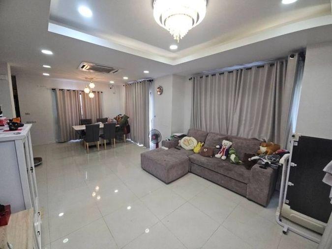 picture Second-hand house in Sriracha Maneerin Privacy Village, Chakkho, near J Park, Chonburi - 4/9