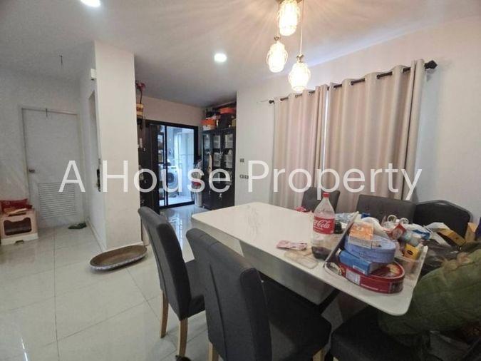picture Second-hand house in Sriracha Maneerin Privacy Village, Chakkho, near J Park, Chonburi - 6/9