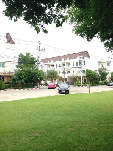 รูป ทาวน์โฮม  The Metro Sathon 3 ชั้น  - รูปที่ 25/29