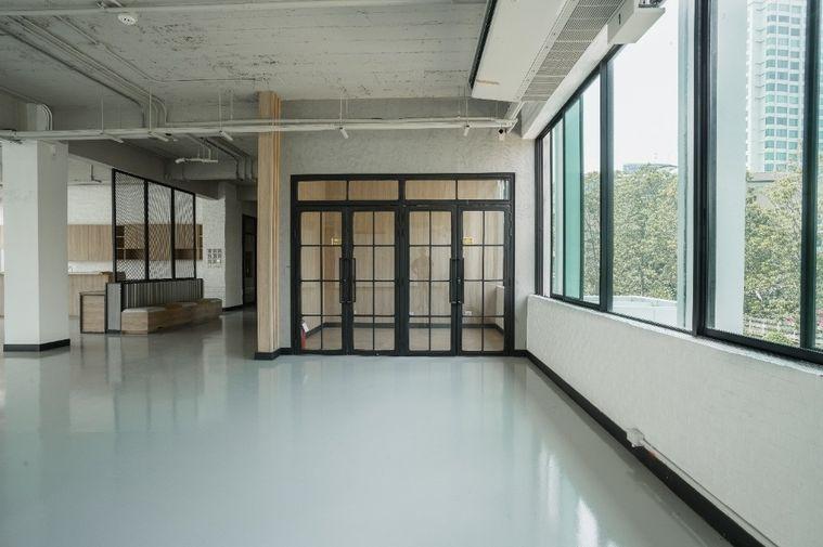 picture For rent shop space Suitable for a shop, office, special school, Soi Sukhumvit 69 in the S69 project. - 25/27