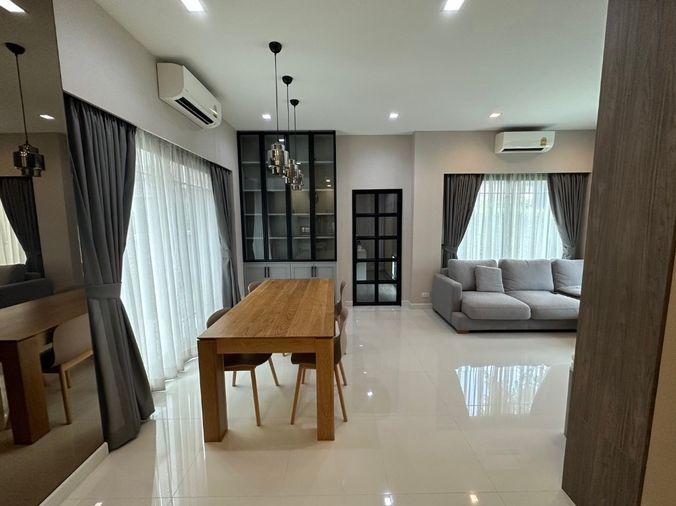 รูป บางกอก บูเลอวาร์ด สาทร-ปิ่นเกล้า 2 (Bangkok Boulevard Sathorn-Pinklao2) - รูปที่ 5/19