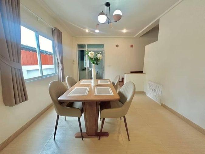 picture Second-hand semi-detached house in Sriracha, 2 floors, with furniture, nine kilometers zone, Sriracha, Chonburi - 4/20