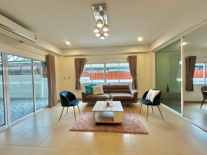 picture Second-hand semi-detached house in Sriracha, 2 floors, with furniture, nine kilometers zone, Sriracha, Chonburi - 6/20