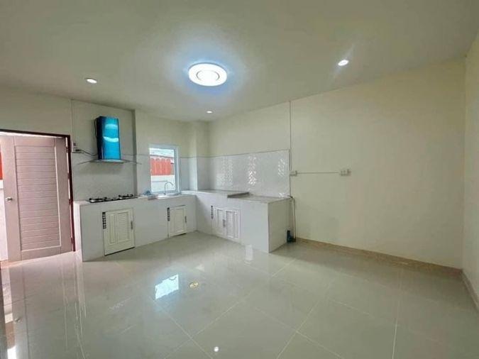 picture Second-hand semi-detached house in Sriracha, 2 floors, with furniture, nine kilometers zone, Sriracha, Chonburi - 7/20
