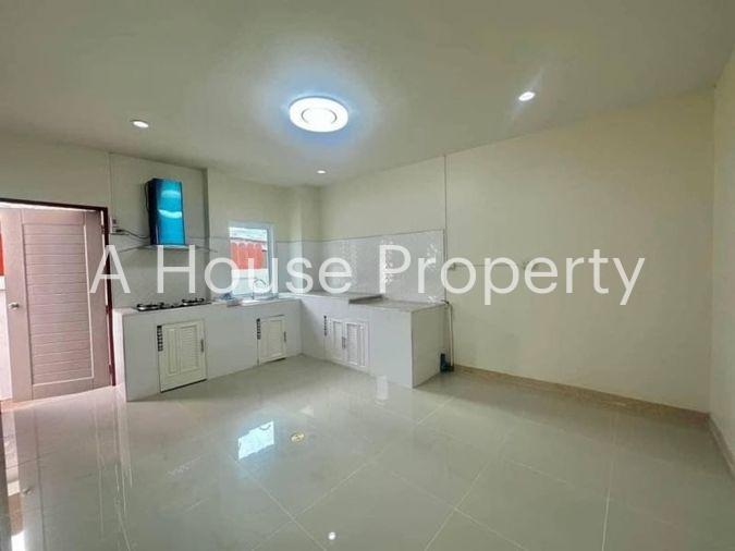 picture Second-hand semi-detached house in Sriracha, 2 floors, with furniture, nine kilometers zone, Sriracha, Chonburi - 7/20