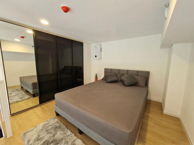 picture G8018🚨中国客户，请加微信。(在联系方式的旁边)For rent Siamese Rama 9 Line ❤️💜@condopremium💜❤️Ready to move in ⬛🟨 📞 065 695 3645🟨⬛ - 1/7