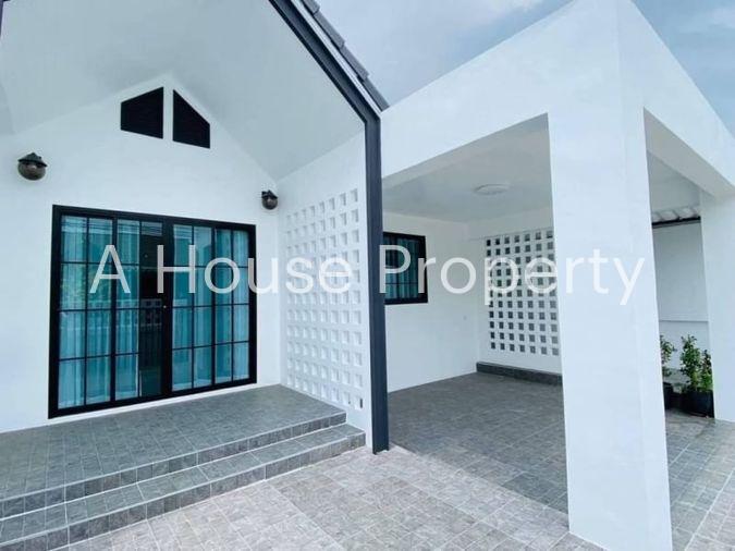 picture Second-hand semi-detached house in Sriracha, cheap price, newly renovated, nine-kilometre zone. - 3/20