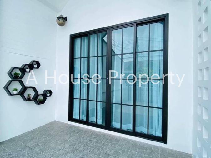 picture Second-hand semi-detached house in Sriracha, cheap price, newly renovated, nine-kilometre zone. - 4/20