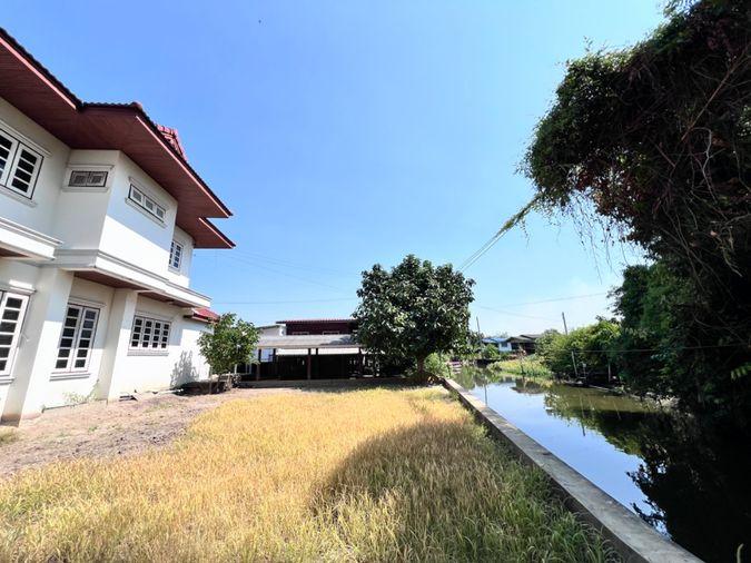 รูป ขายด่วน‼️บ้านริมคลองโสน พื้นที่เกือบ 1 ไร่ บ้านเดี่ยว 2 ชั้น 4 ห้องนอน 3 ห้องน้ำ ด้านหน้าติดถนน หลังติดคลอง - รูปที่ 5/17