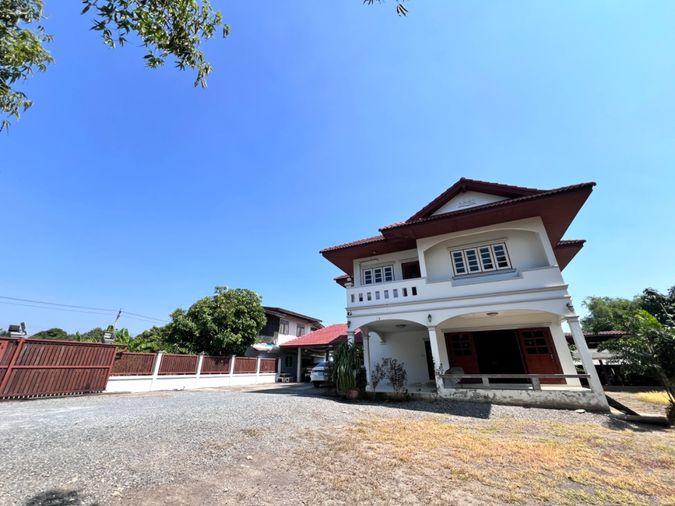 รูป ขายด่วน‼️บ้านริมคลองโสน พื้นที่เกือบ 1 ไร่ บ้านเดี่ยว 2 ชั้น 4 ห้องนอน 3 ห้องน้ำ ด้านหน้าติดถนน หลังติดคลอง - รูปที่ 3/17