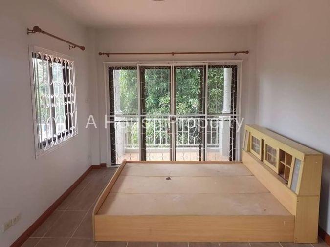 รูป บ้านเดี่ยวศรีราชา 2 ชั้น หมู่บ้านอัมพรเพลส ศรีราชา ชลบุรี - รูปที่ 5/8